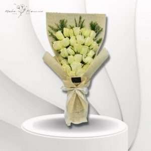 Royal white flowers bouquet - Code 27