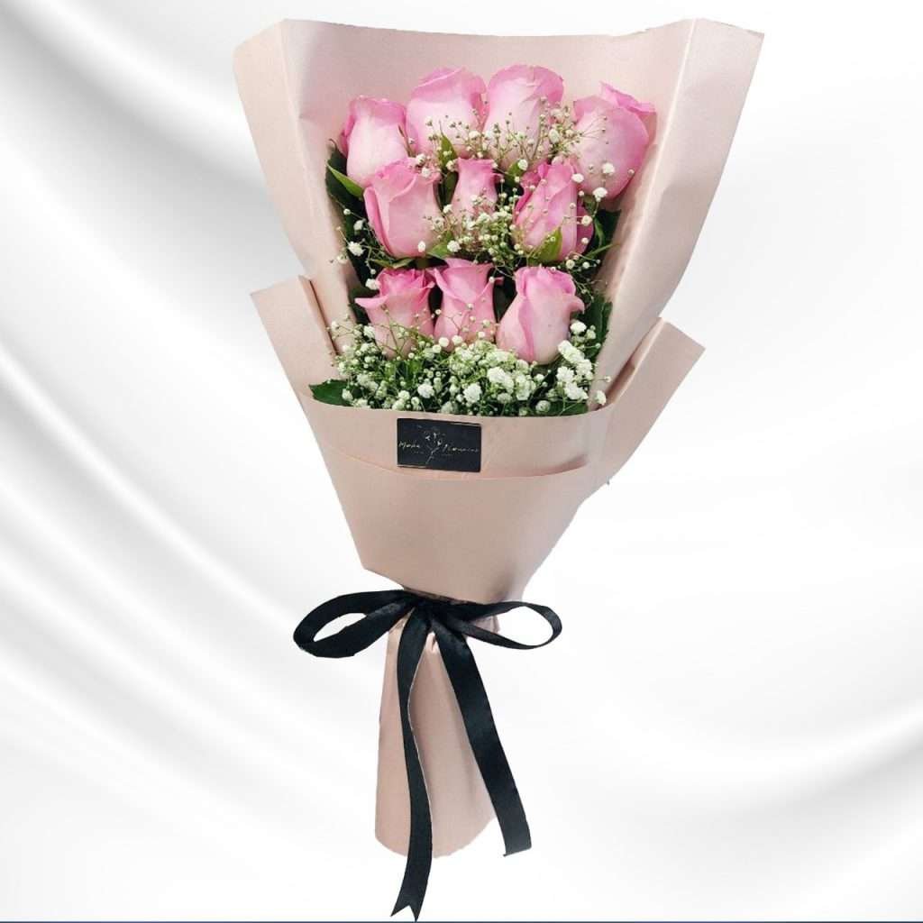 Delicate pink roses bouquet