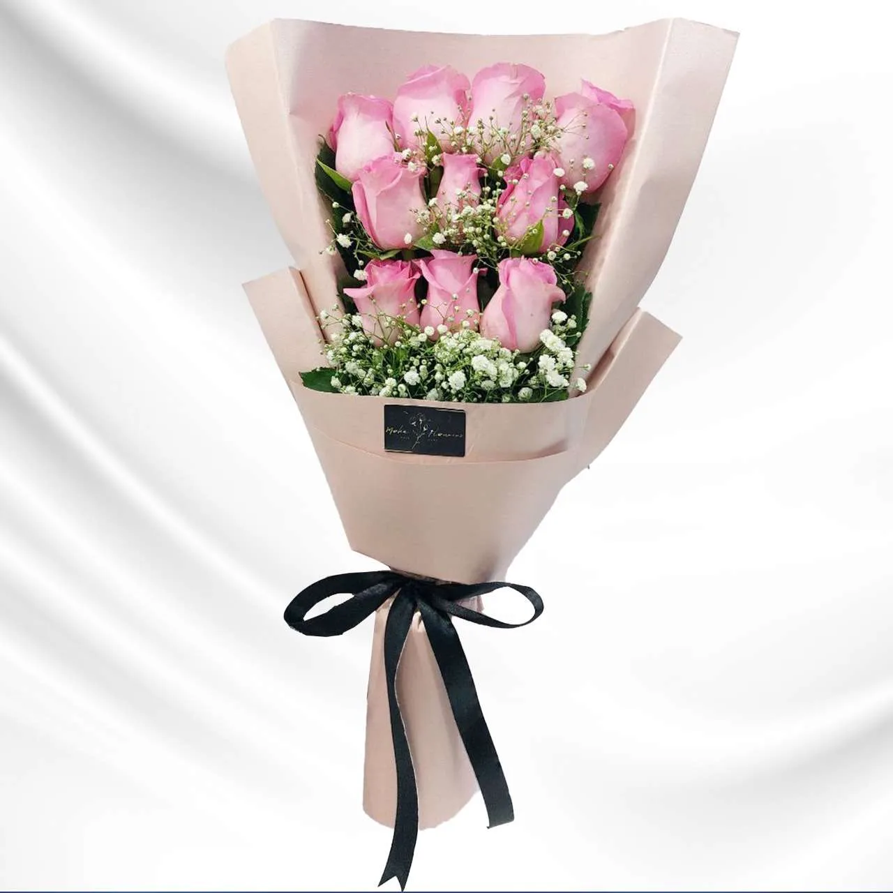 Delicate pink roses bouquet