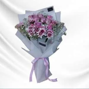 Purple flower bouquet with baby flower_