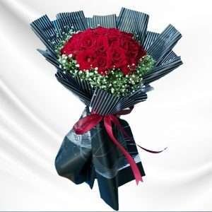 Red bouquet with baby flower_code_52