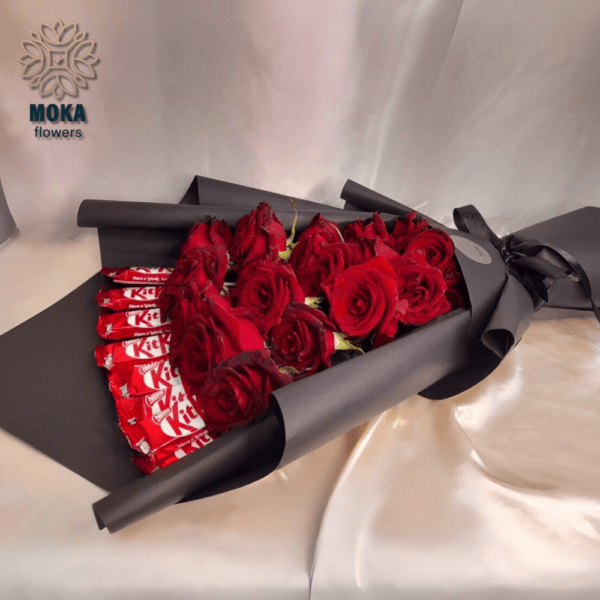 (a31)red roses with chocolate - Image 2