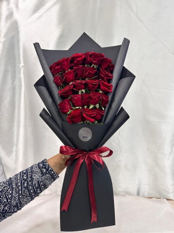 Red roses - Image 3